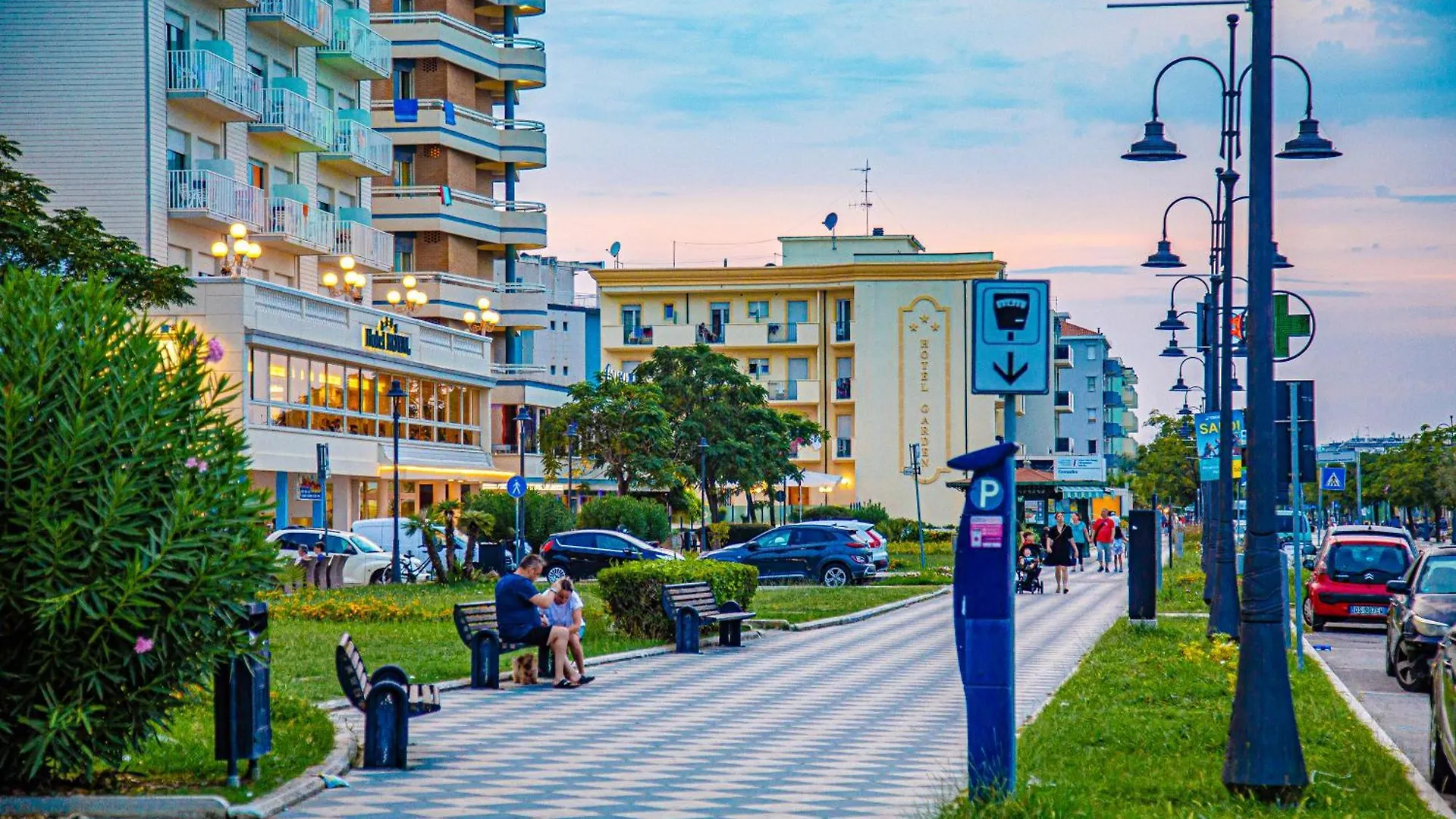 **  Hotel Luca Valverde  Italia